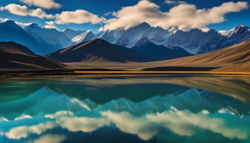 turquoise blue lakes in Tibet